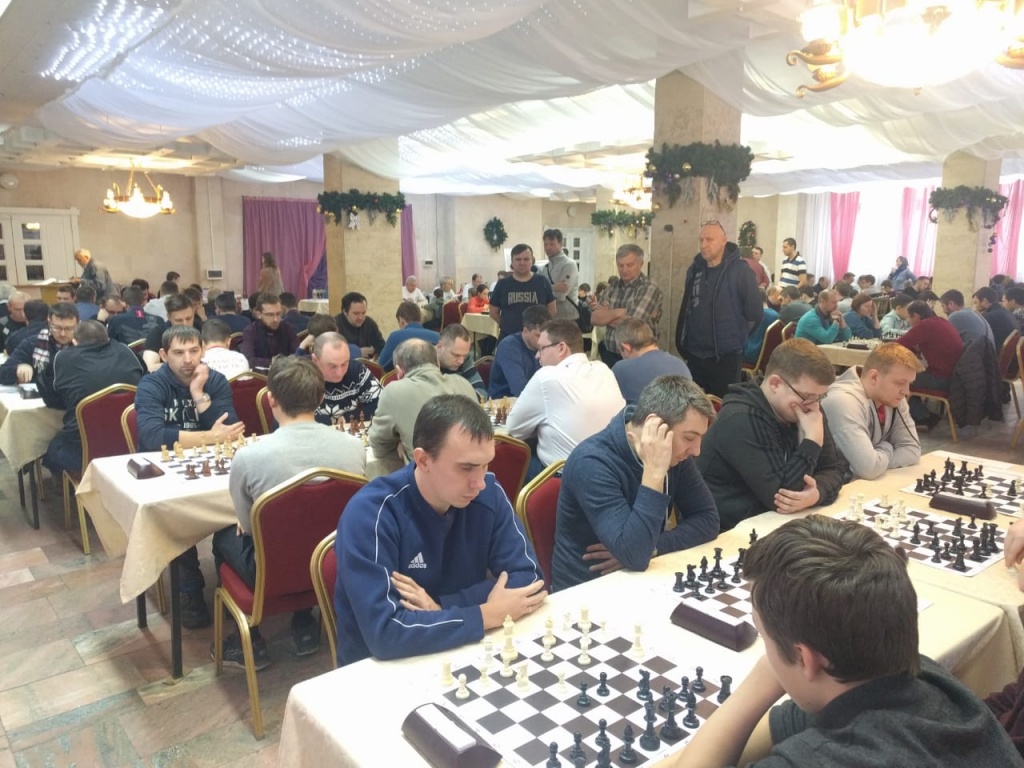 Завершился командный чемпионат Московской области среди городов и районов по быстрым шахматам.
